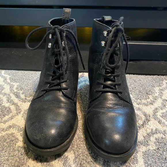 Tara M. Gianna lace up boot - Picture 8 of 8